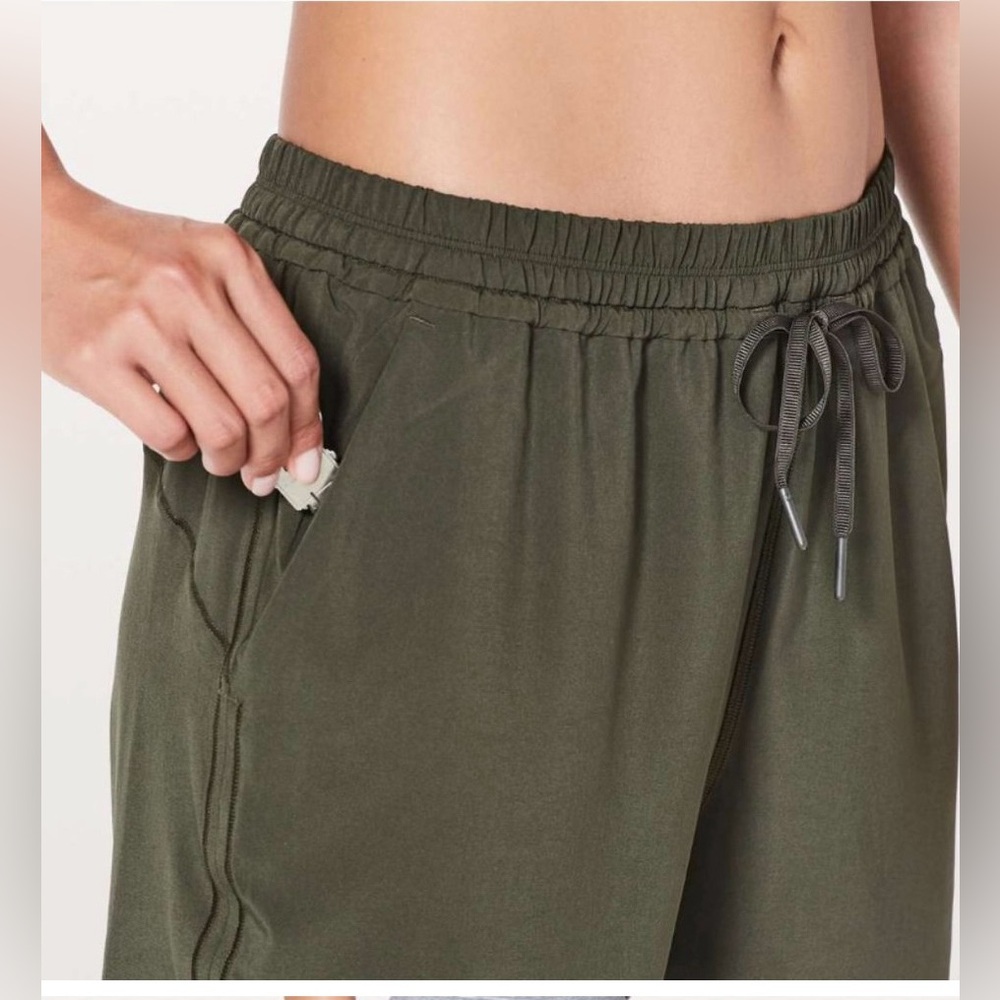 Lululemon Women’s Keep it Classic Crop Green Pants 23” Size 12 Mid Rise - Picture 4 of 13